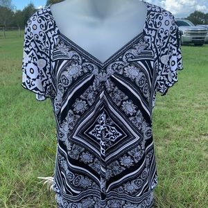 White House/Black Market Top